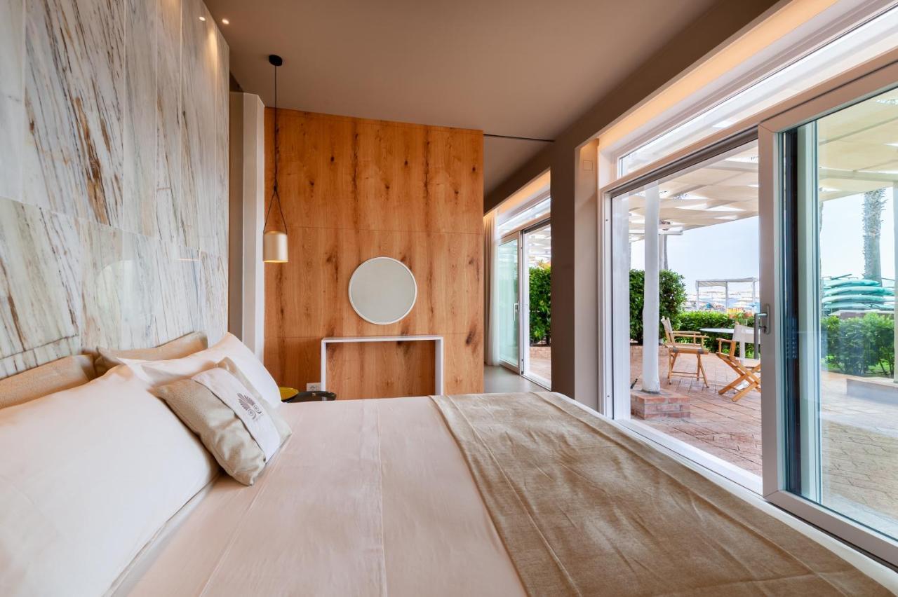 Donnarumma Hotel Casal Velino Bagian luar foto